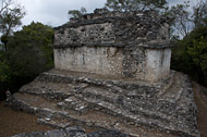 South Acropolis Edifice XXXIX at Yaxchilan Ruins - yaxchilan mayan ruins,yaxchilan mayan temple,mayan temple pictures,mayan ruins photos